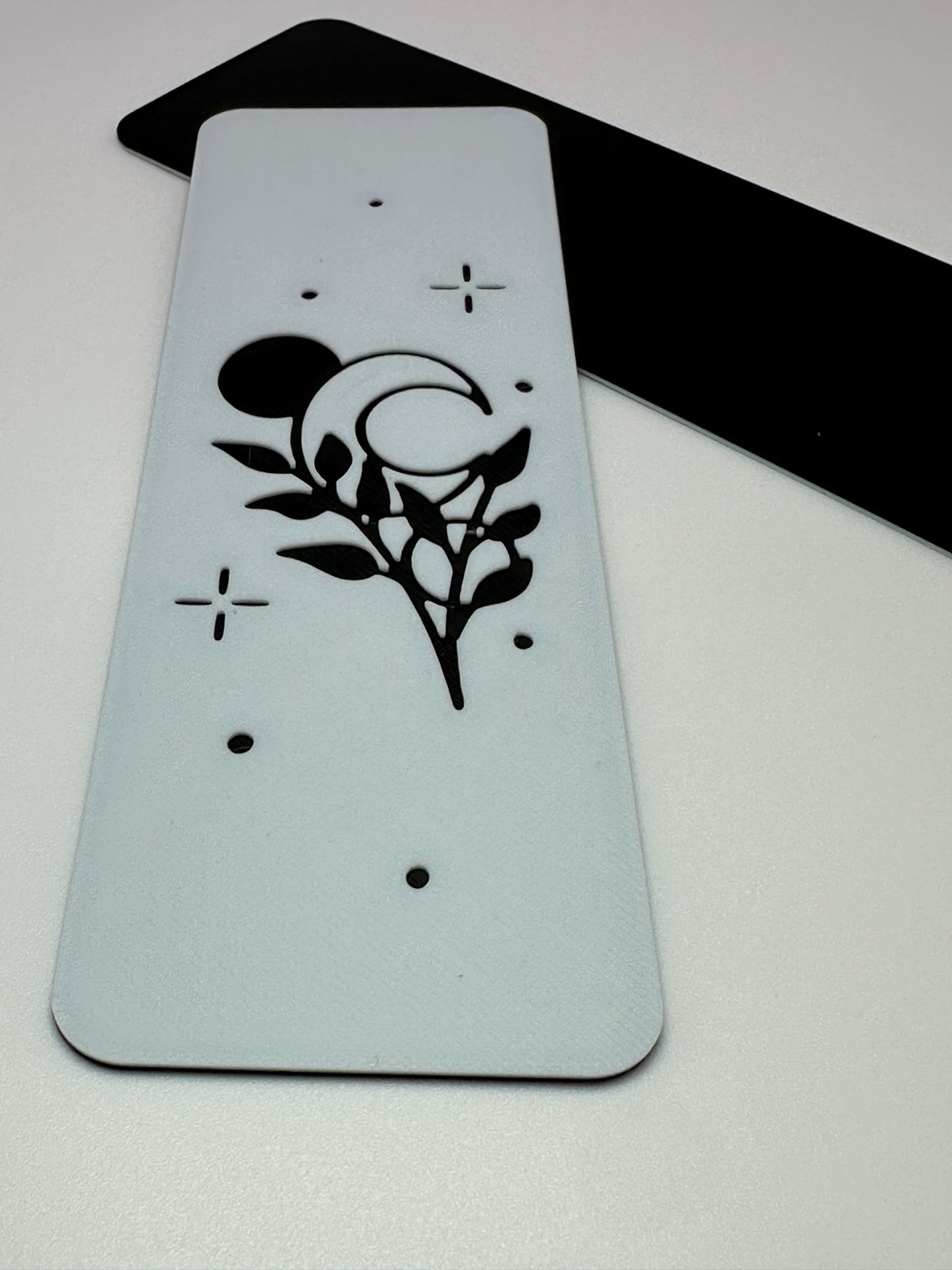 Lunar Leaf
